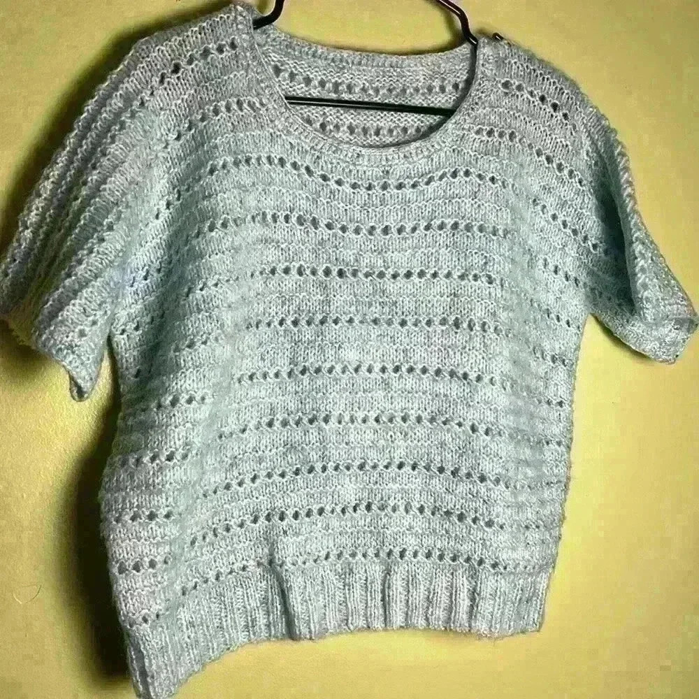 Light Blue Knit Short-Sleeve Sweater - Women